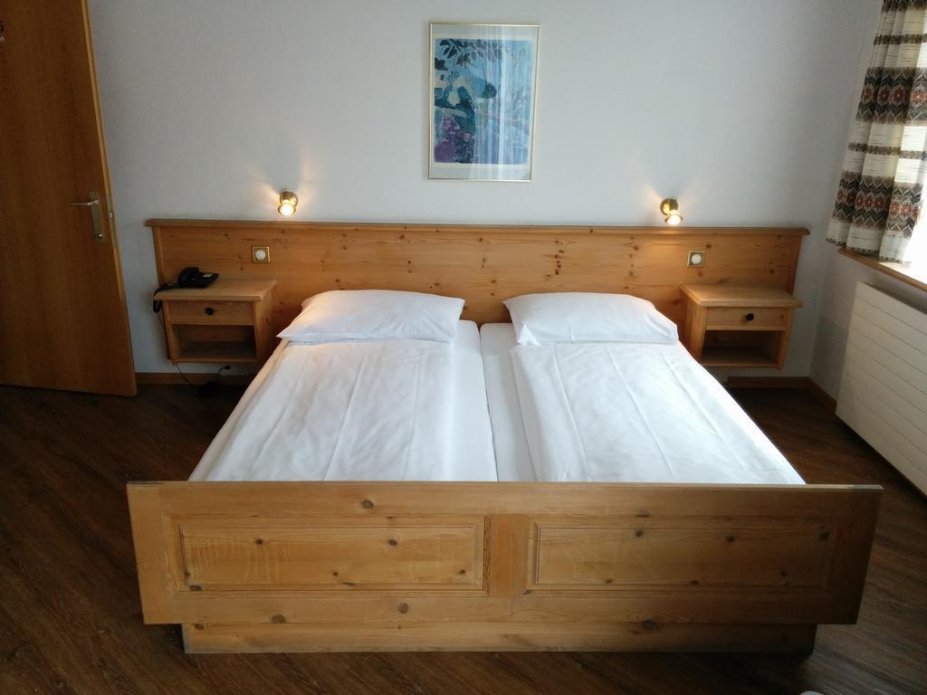 Hotel Terminus Samedan Cameră foto