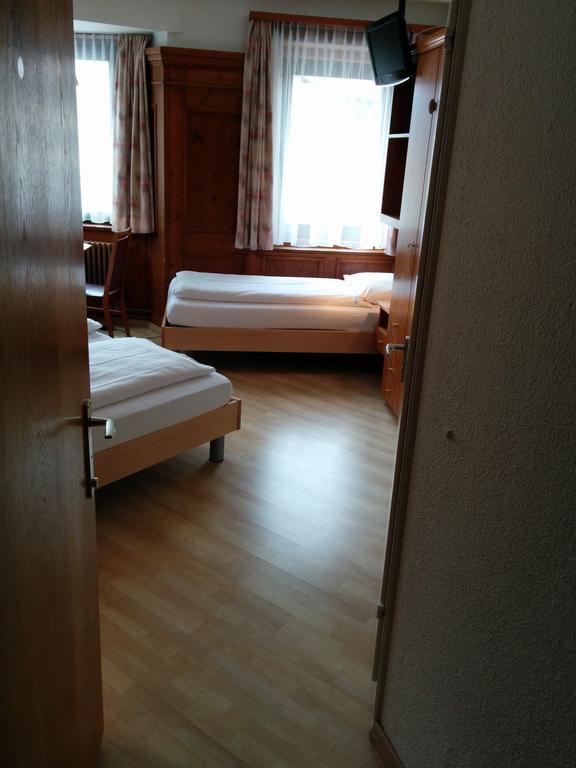 Hotel Terminus Samedan Cameră foto