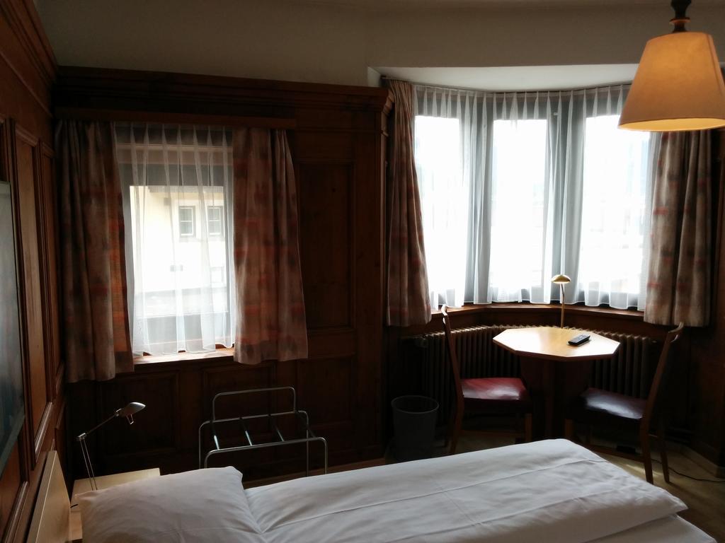 Hotel Terminus Samedan Cameră foto