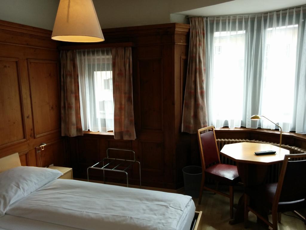 Hotel Terminus Samedan Cameră foto