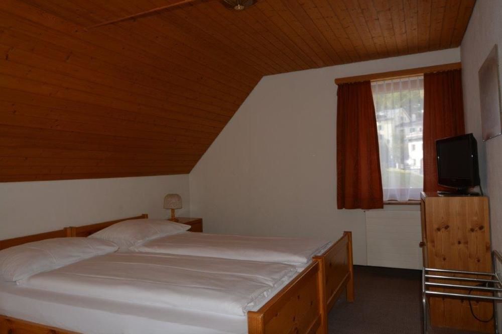 Hotel Terminus Samedan Exterior foto